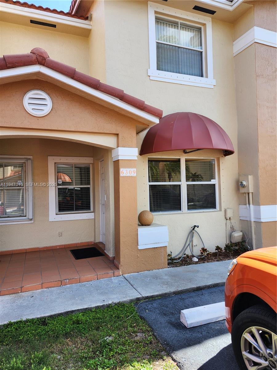 6309 SW 138th Pl, Miami FL 33183