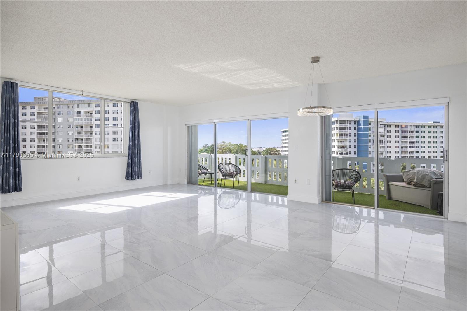 4001 Hillcrest Dr # 601, Hollywood FL 33021