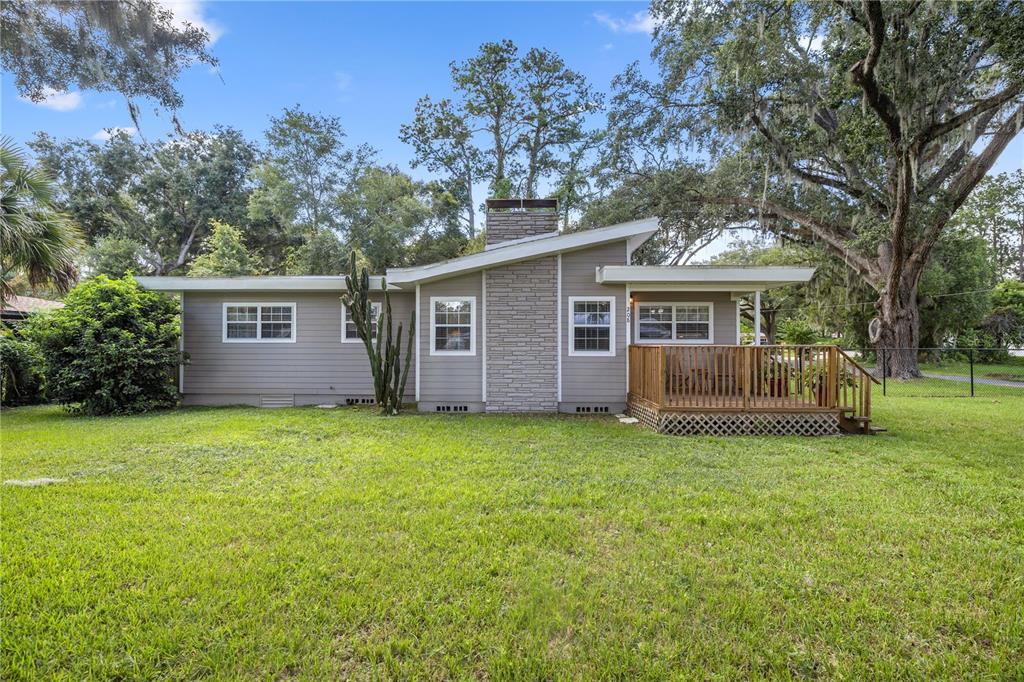 208 SE 32ND AVENUE