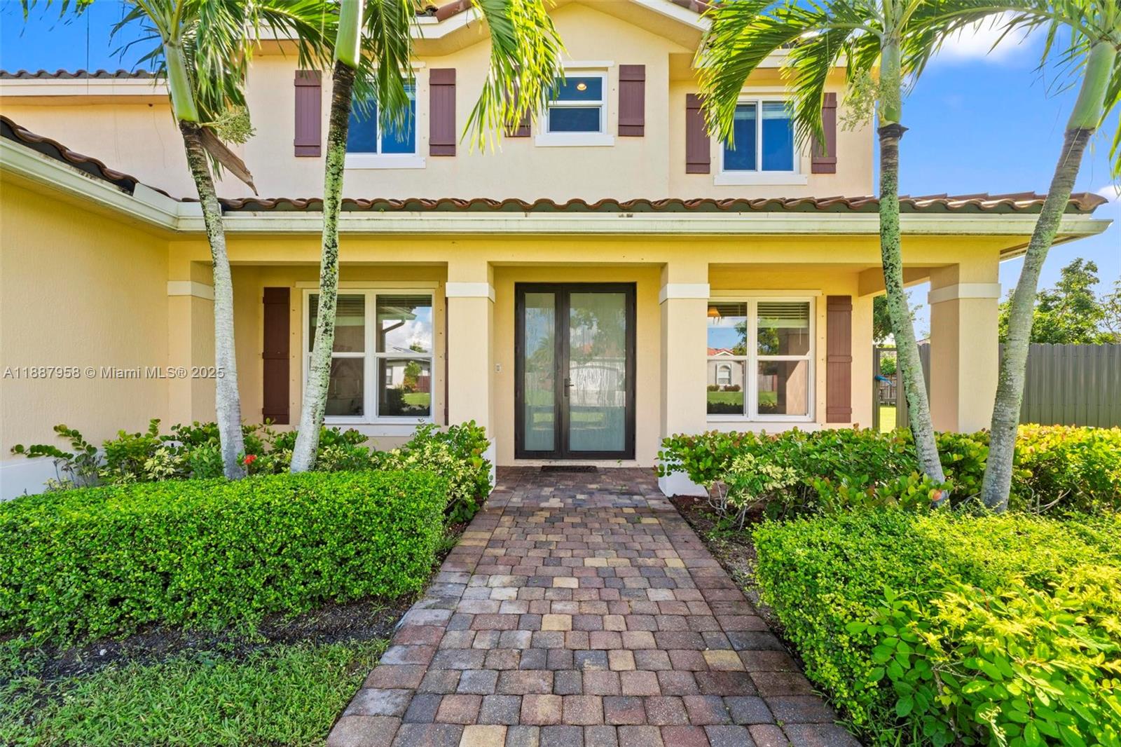 2147 NW 15th Pl, Homestead FL 33030