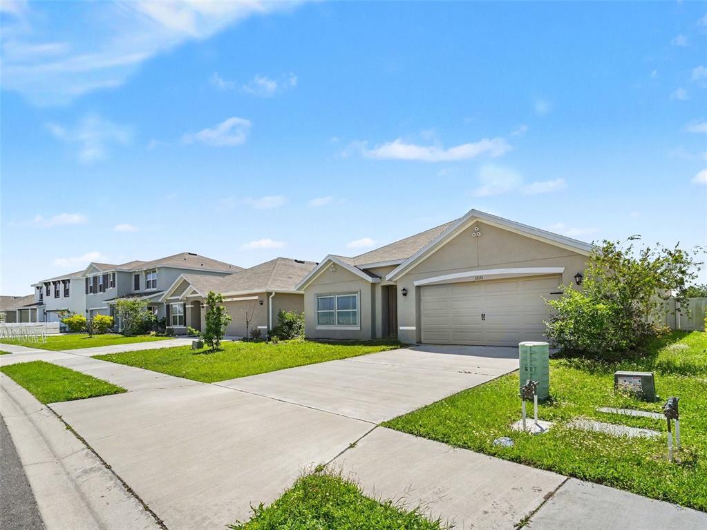 12151 KINGSLEY TRAIL, PARRISH, FL — photo 3 of 29