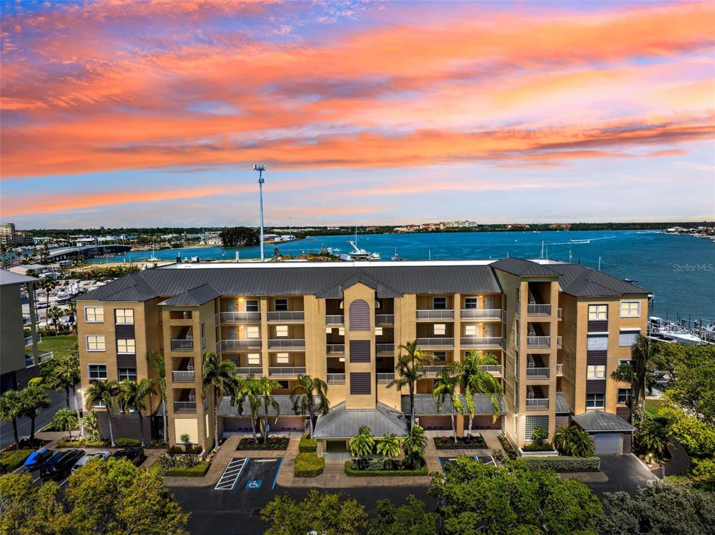 425 150TH AVENUE UNIT 2501