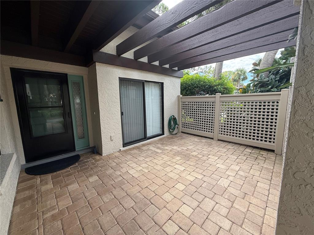 3102 WINDRUSH BOURNE UNIT 4, SARASOTA, FL — photo 2 of 23