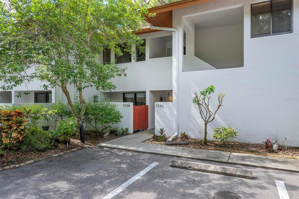 3330 THORNWOOD ROAD UNIT 3330