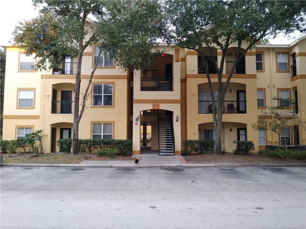 5620 PINNACLE HEIGHTS CIRCLE UNIT 305