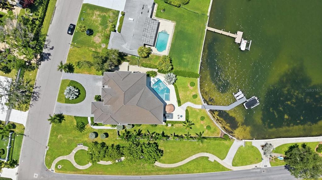 387 S SHORE DRIVE, SARASOTA, FL — photo 2 of 30