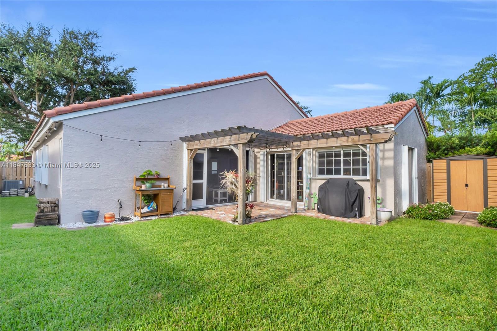 11727 SW 93rd Ter, Miami FL 33186