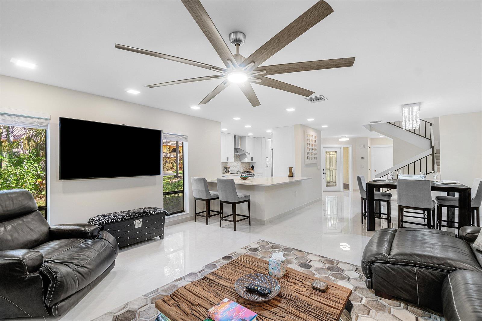 5294 10th Fairway Drive, Delray Beach FL 33484