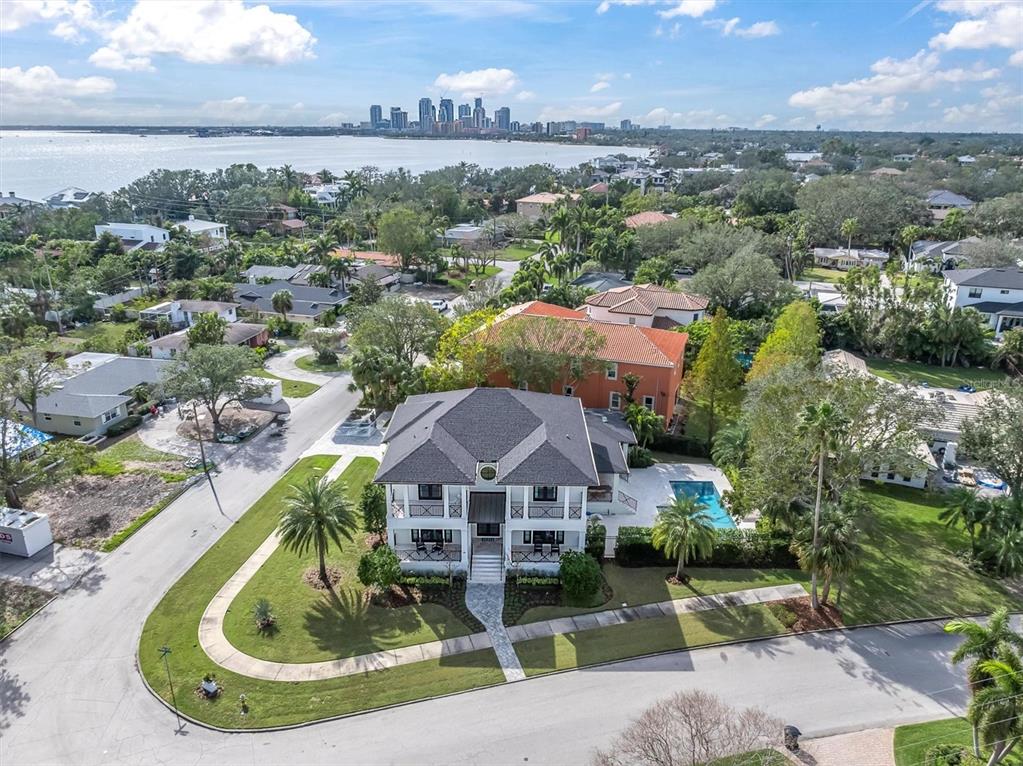 200 CORDOVA BOULEVARD NE