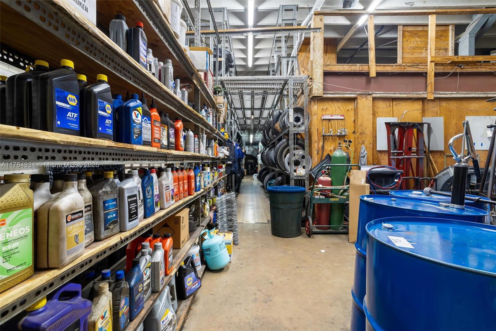 Warehouse — HOMESTEAD, FL
