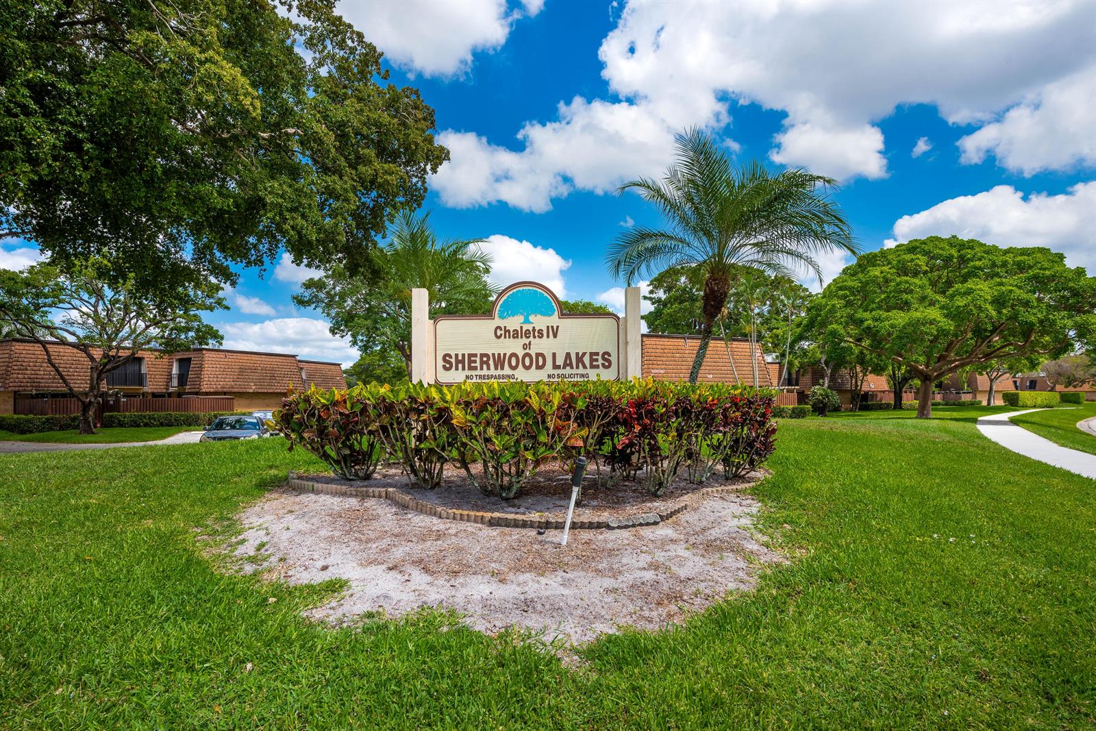 2205 22nd Lane, FL 33463