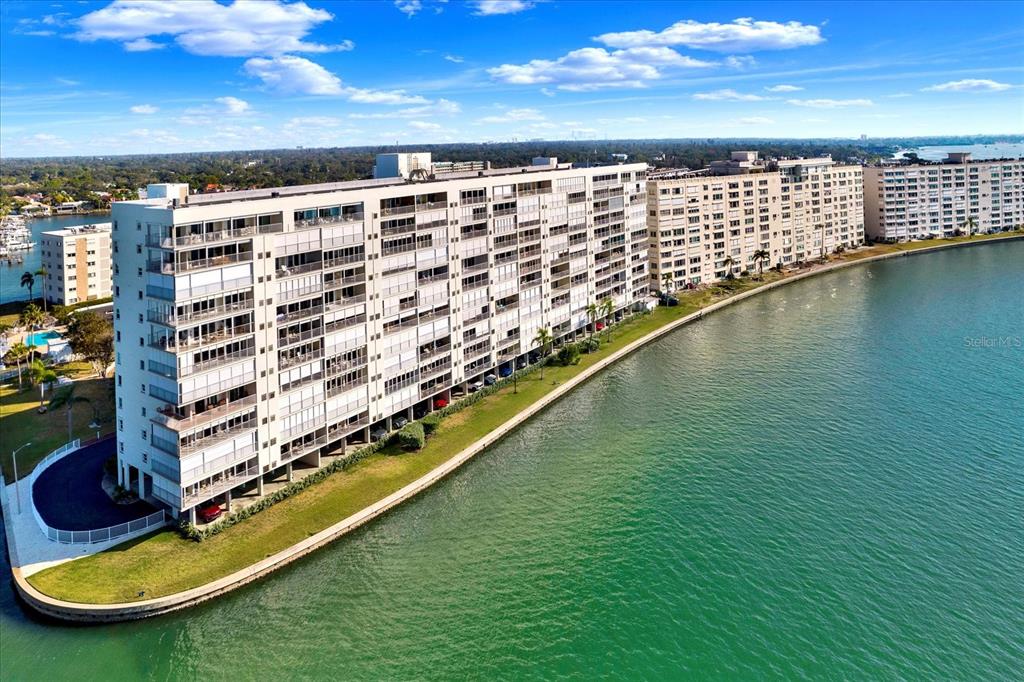 6060 SHORE BOULEVARD S UNIT 909