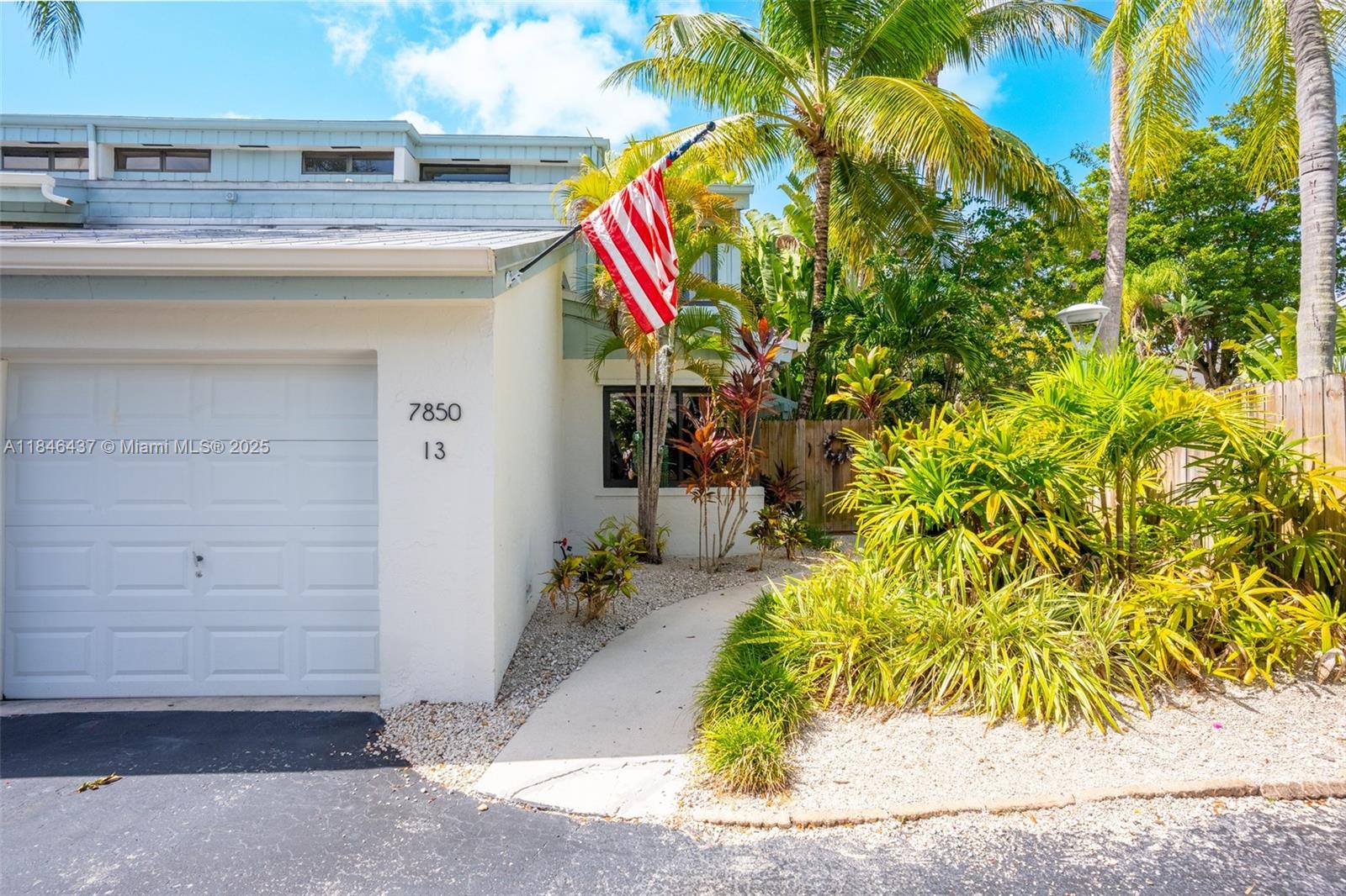 7850 SW 86th St # 13, Miami FL 33143