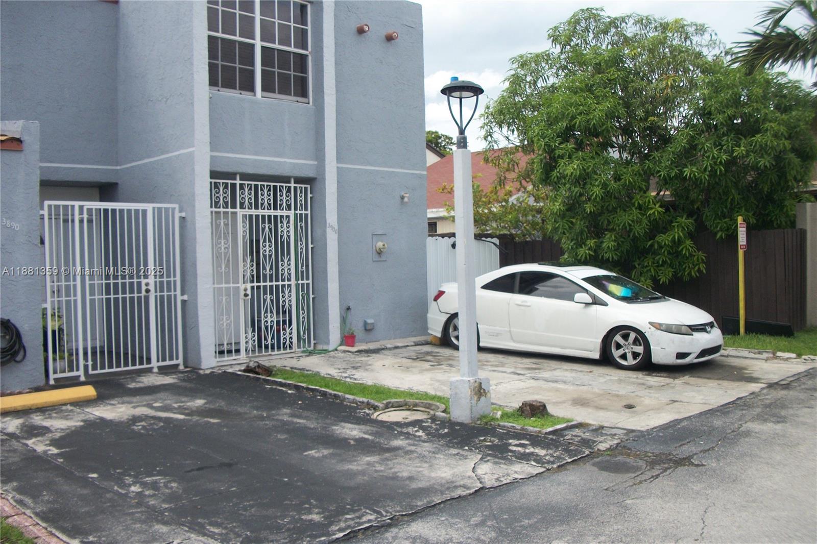 3900 W 8th Ln # 16, Hialeah FL 33012