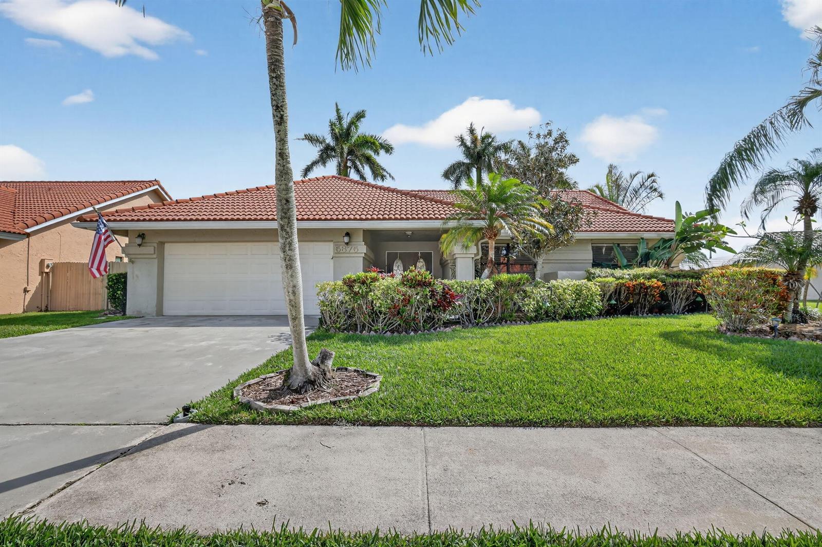 5875 Sun Pointe Circle, Boynton Beach FL 33437