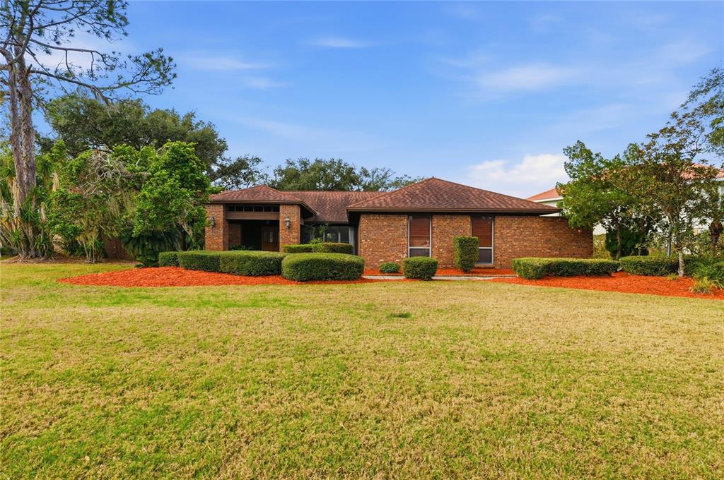 1803 COUNTRY CLUB COURT