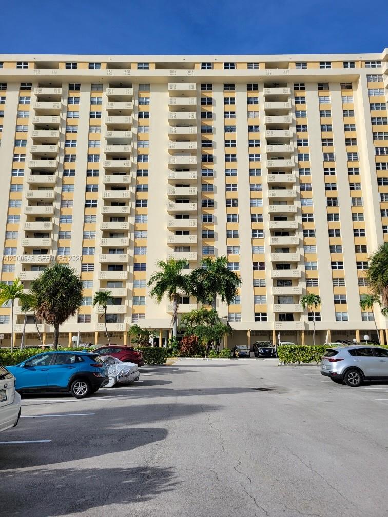 1833 S Ocean Dr # 307, Hallandale Beach FL 33009
