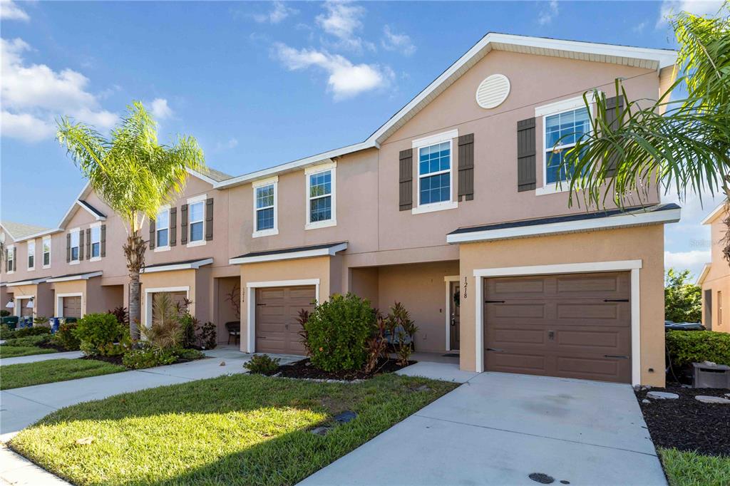 1218 GRANTHAM DRIVE, SARASOTA, FL — photo 2 of 30