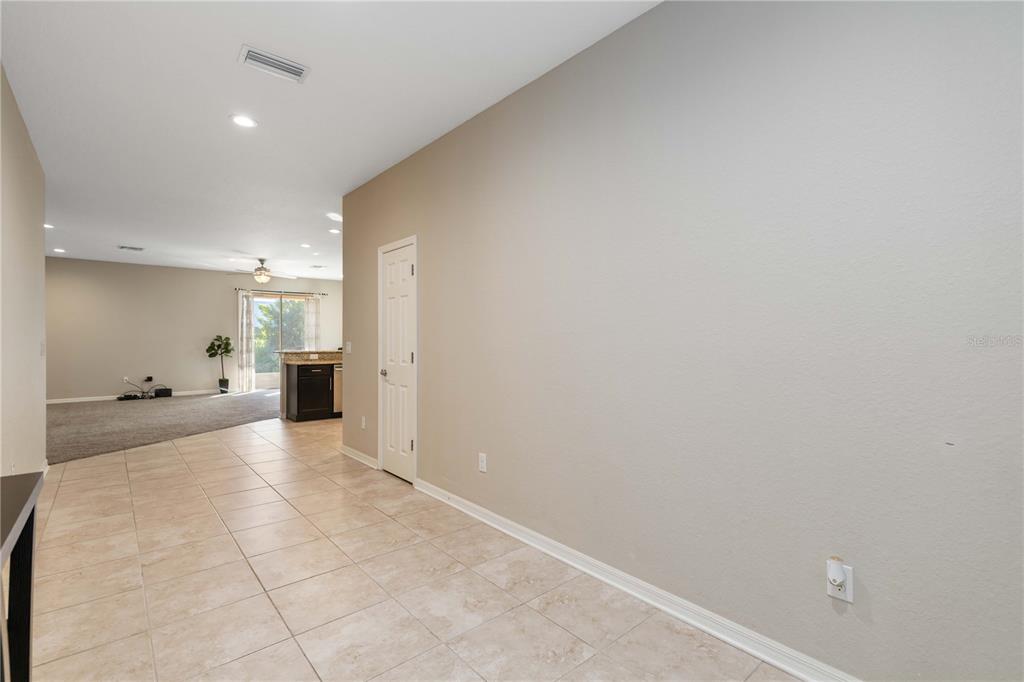 1218 GRANTHAM DRIVE, SARASOTA, FL — photo 4 of 30