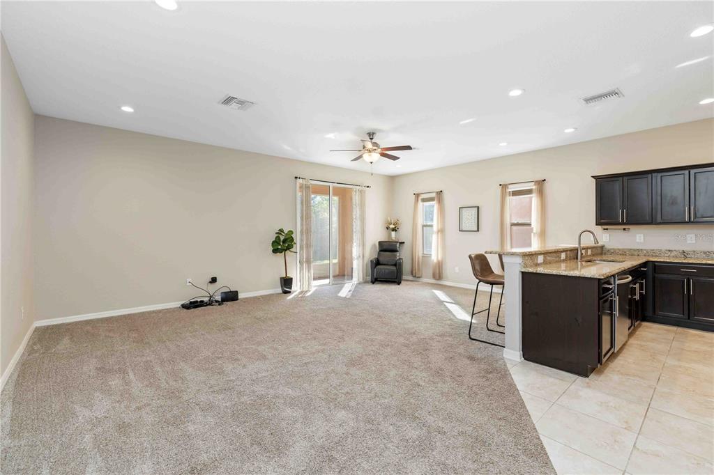 1218 GRANTHAM DRIVE, SARASOTA, FL — photo 5 of 30