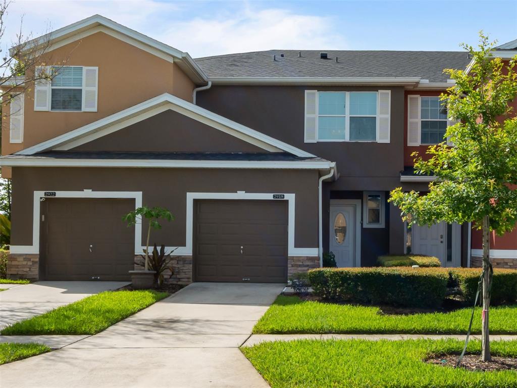 2918 RODRICK CIRCLE