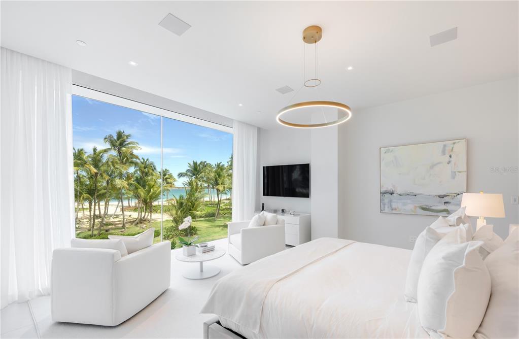 Ocean Drive FOUR SEASONS PRIVATE RESIDENCES UNIT 6401
