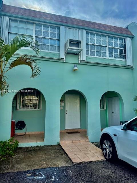 7174 W 2nd Ln, Hialeah FL 33014