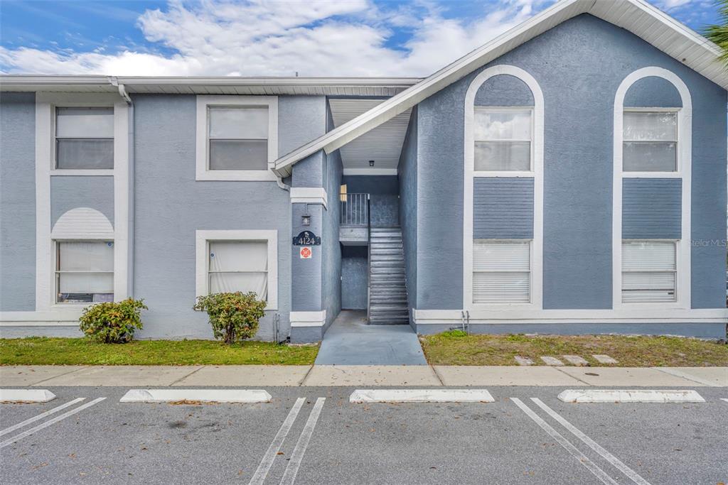 4124 PERSHING POINTE PLACE UNIT 4