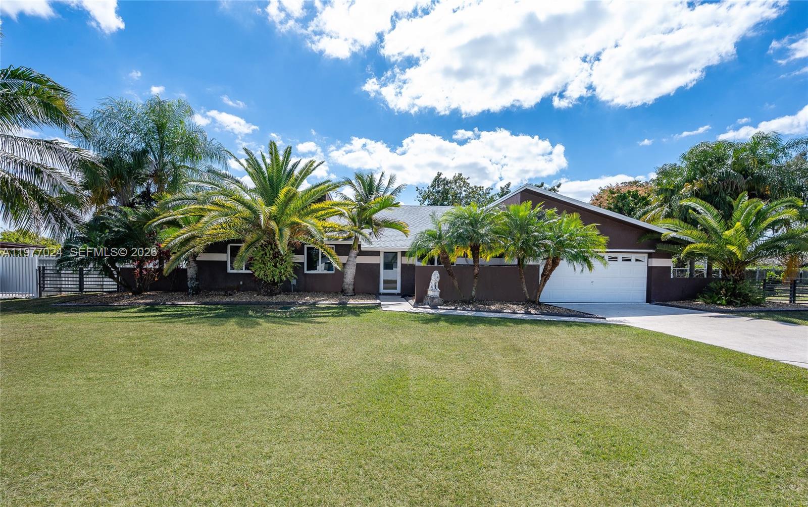 12930 SW 190th St, Miami FL 33177