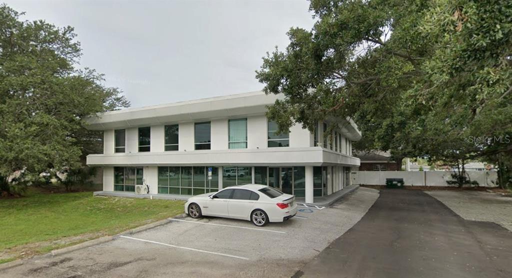 2110 DREW STREET (2nd floor)