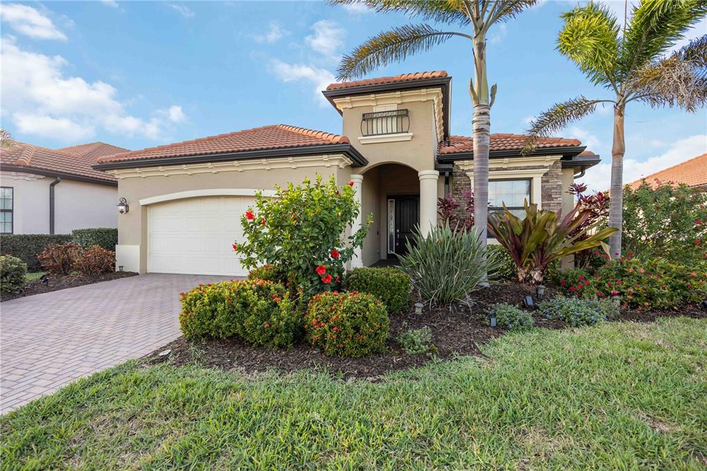 23475 WAVERLY CIRCLE