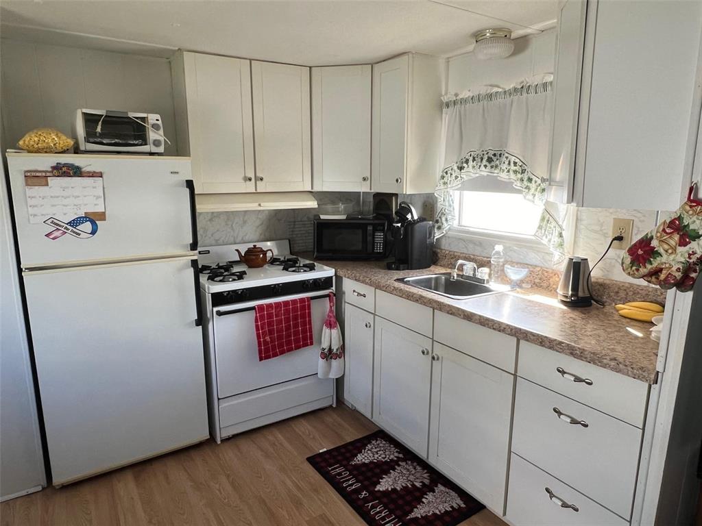 12674 SEMINOLE BOULEVARD UNIT C6, LARGO, FL — photo 5 of 16