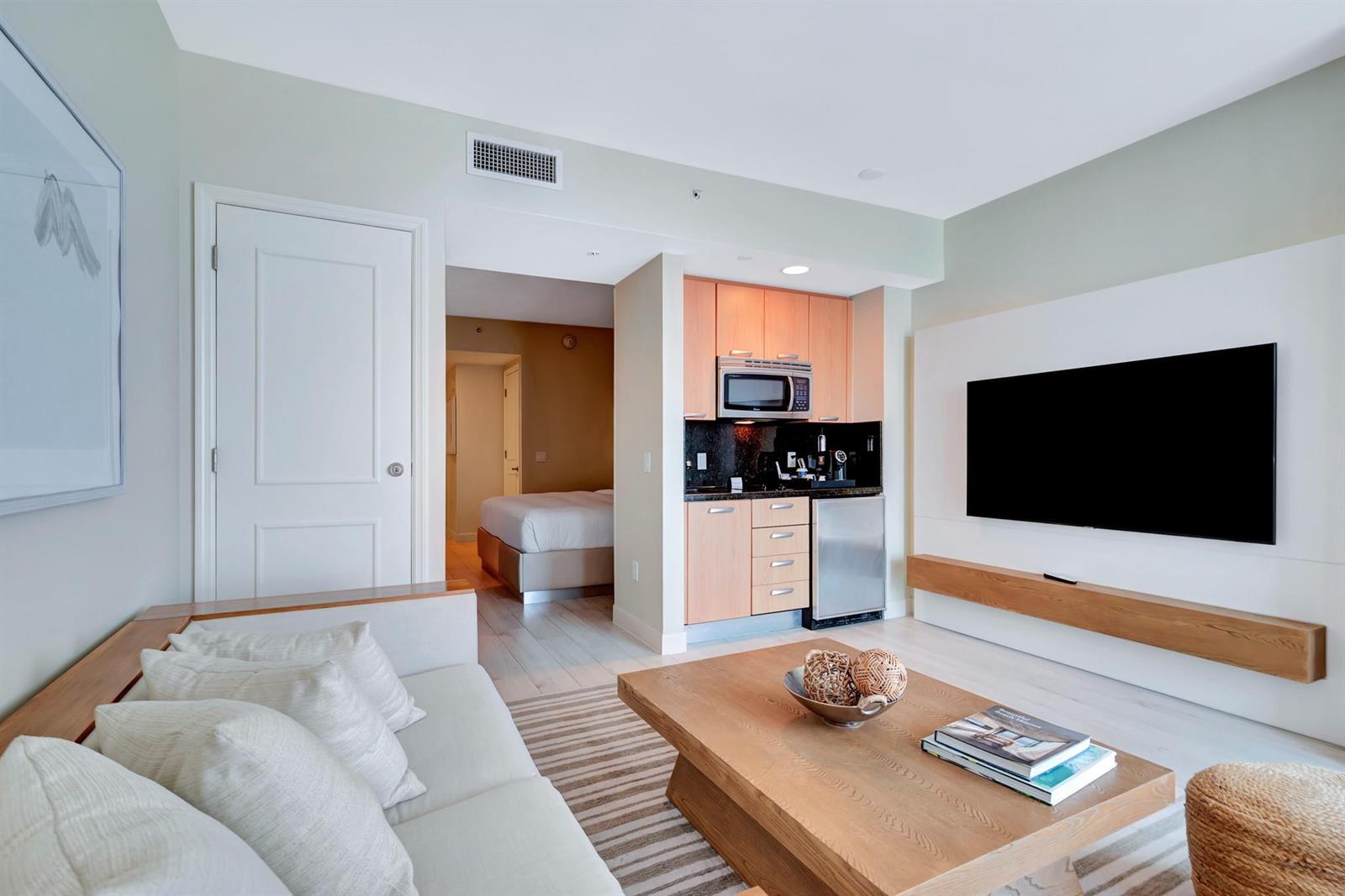 505 N Ft Lauderdale Bch Boulevard # 903, Fort Lauderdale FL 33304