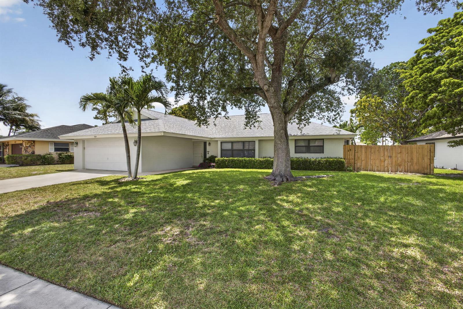559 Azure Avenue, Wellington FL 33414