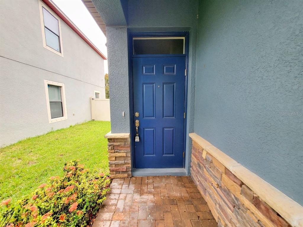 10031 NEWMINSTER LOOP, RUSKIN, FL — photo 4 of 30