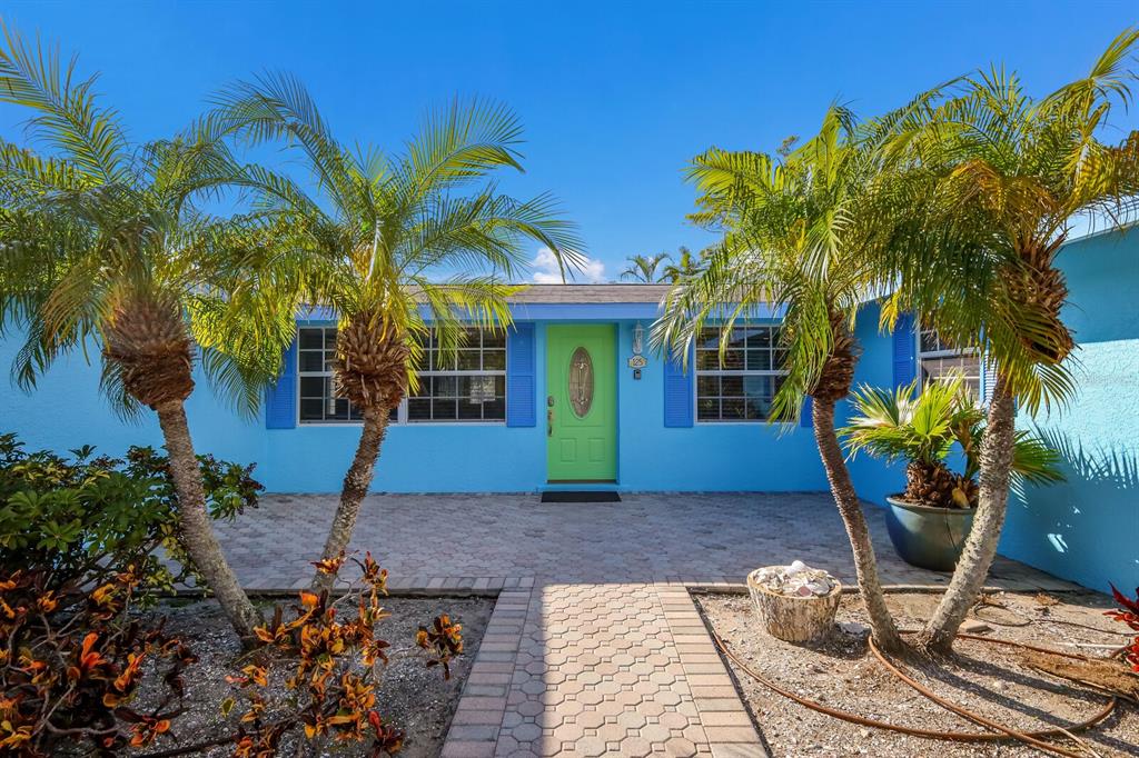 125 CRESCENT DRIVE