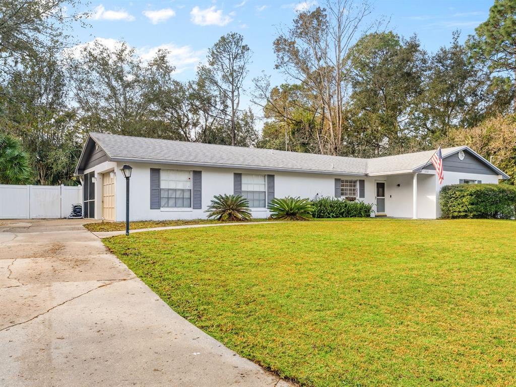 1002 PINE TREE DRIVE, EUSTIS, FL — photo 3 of 30
