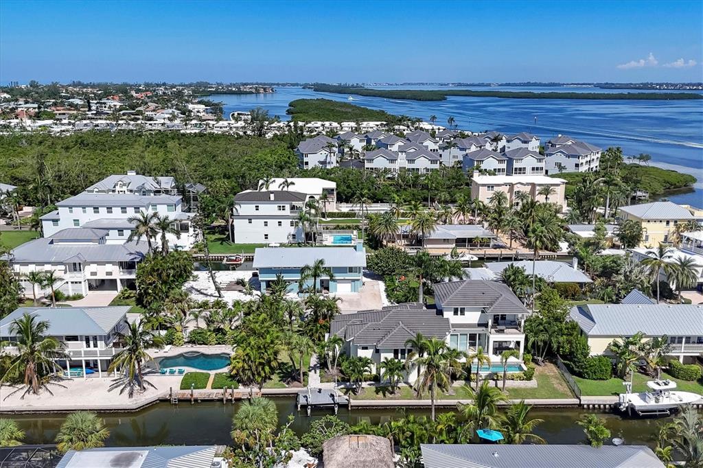 825 TARAWITT DRIVE, LONGBOAT KEY, FL — photo 5 of 30