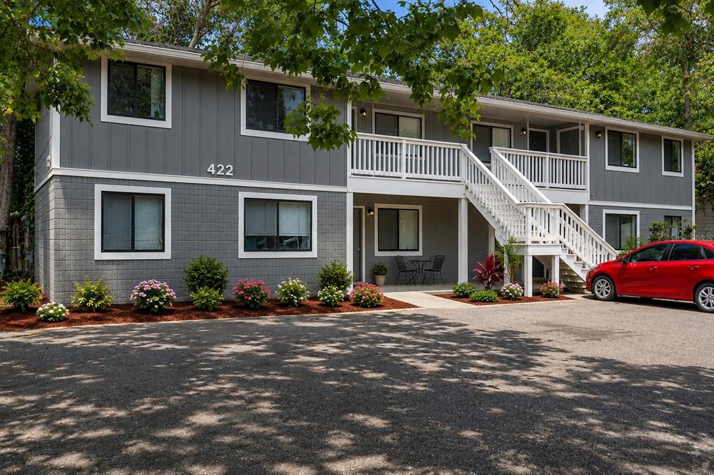 422 SW 69TH STREET