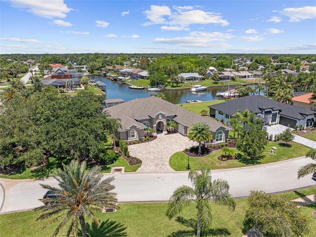 4 OLD OAK DRIVE N