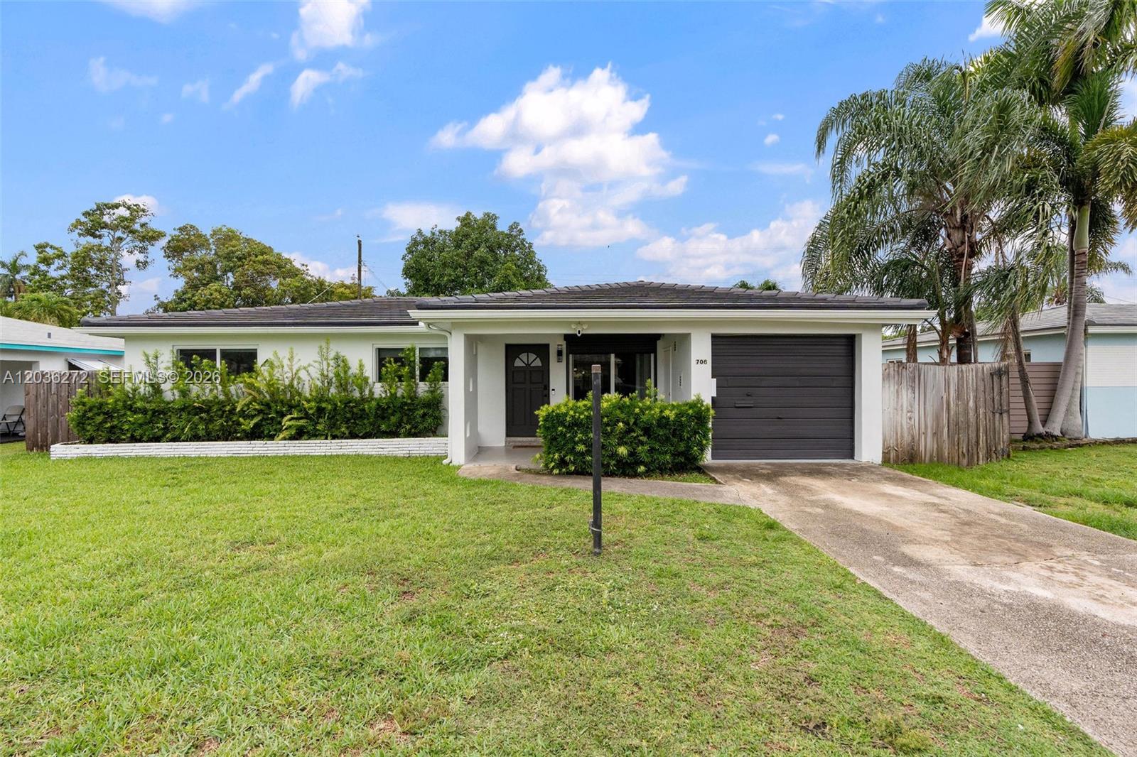 706 N 32nd Ct, Hollywood FL 33021