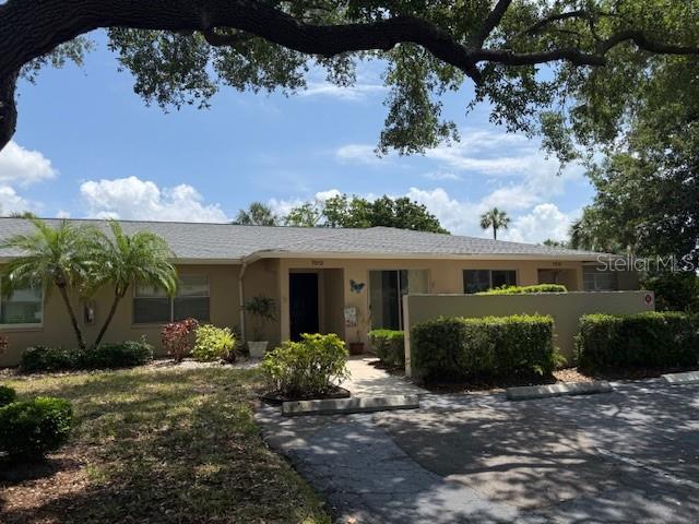 7012 W COUNTRY CLUB DRIVE N UNIT 137