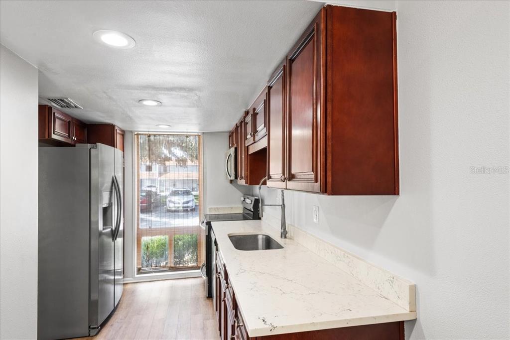 30 MOREE LOOP UNIT 39, WINTER SPRINGS, FL — photo 4 of 25