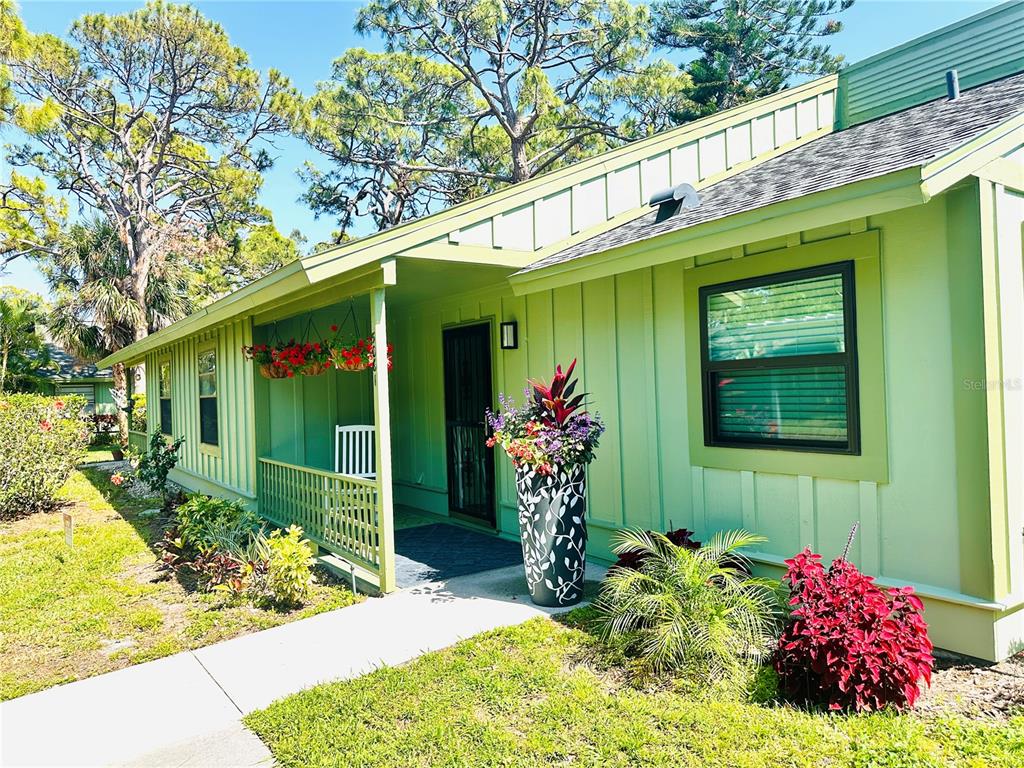 5061 BARRINGTON CIRCLE UNIT 1302