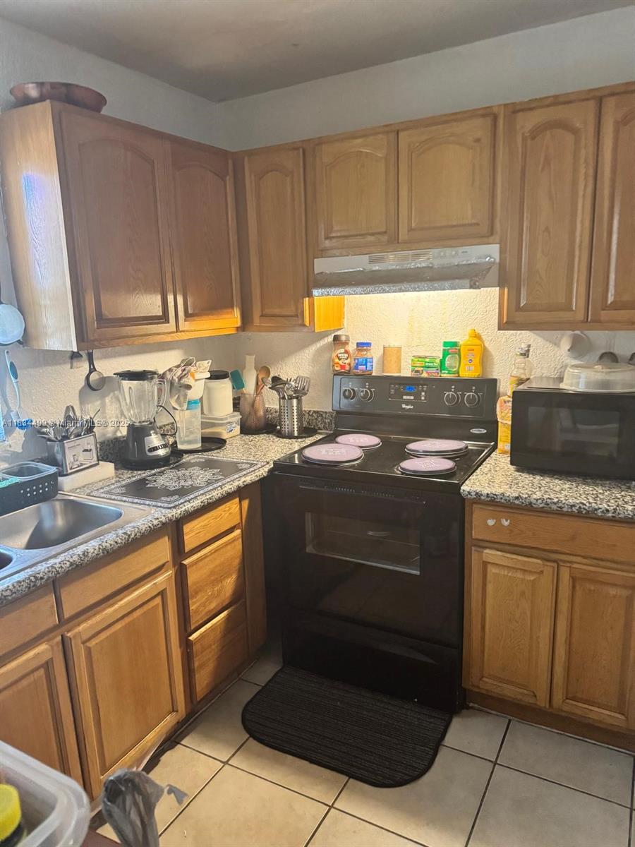 4160 NW 21st St # 142B, Lauderhill FL 33313