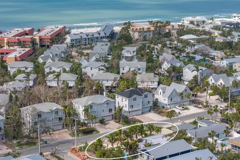 6201 HOLMES BOULEVARD, HOLMES BEACH, FL — photo 3 of 30