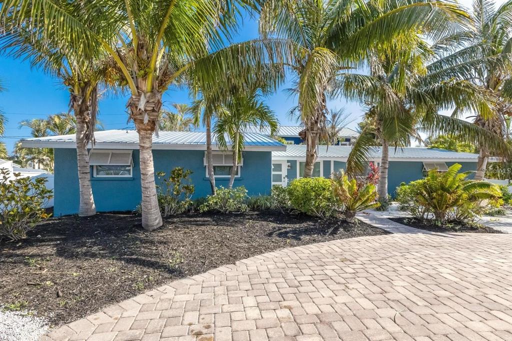 6201 HOLMES BOULEVARD, HOLMES BEACH, FL — photo 4 of 30