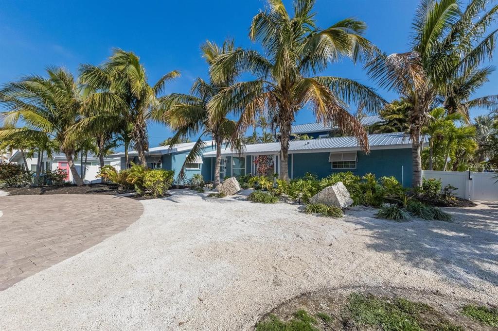 6201 HOLMES BOULEVARD, HOLMES BEACH, FL — photo 5 of 30