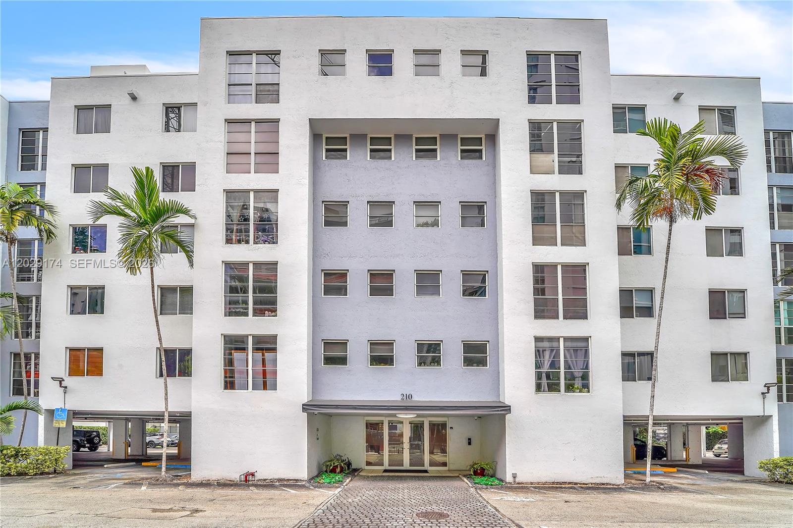 210 SW 11th St # 209, Miami FL 33130