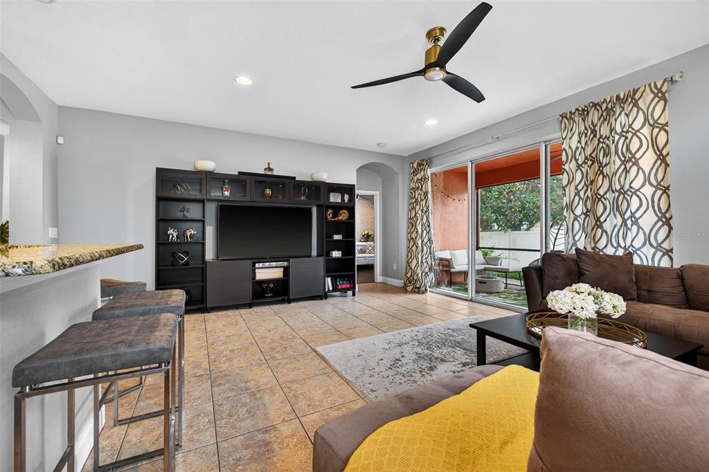 11403 CAMDEN YARD LANE, LITHIA, FL — photo 4 of 30